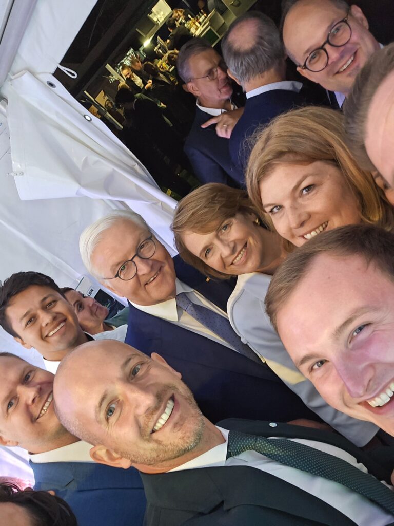 Bundespräsident Steinmeier im Austausch mit dem Netzwerk Junger Bürgermeister